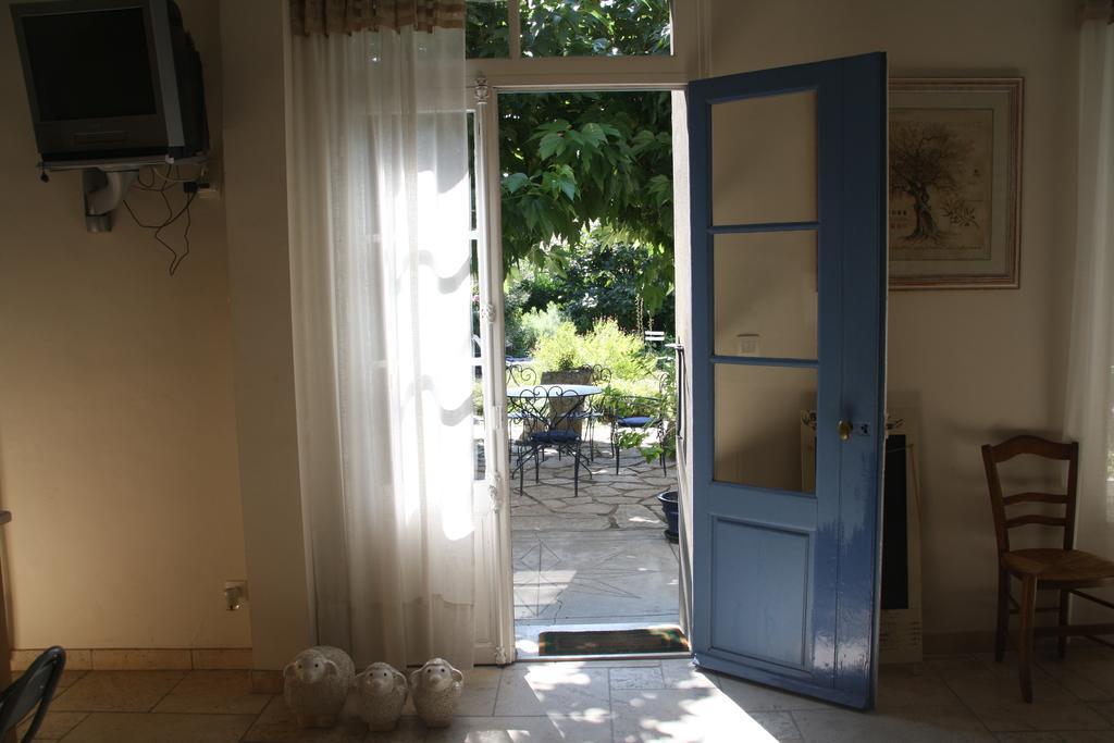 Aux Pots Bleus Bed and Breakfast Nissan-lez-Enserune Eksteriør billede